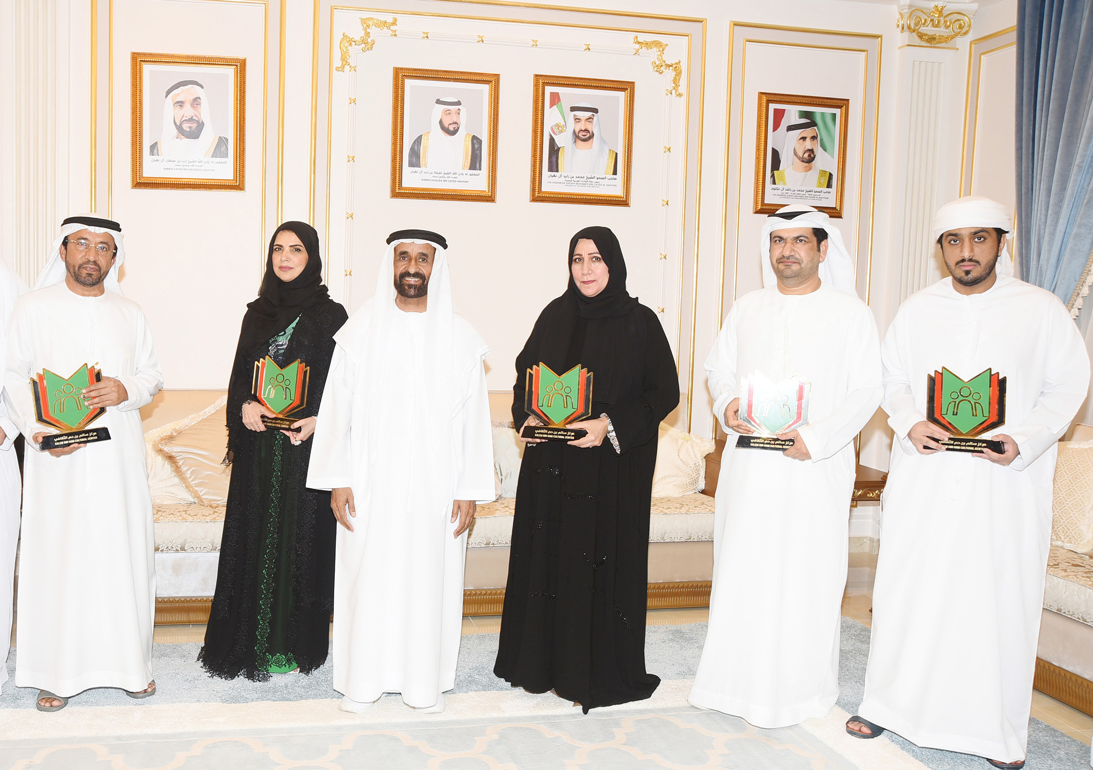 المعرض